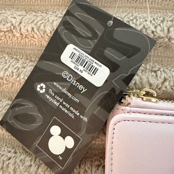 Disney Her Universe Aristocats 55th Anniversary Marie Pink Bifold Wallet NWT - Picture 4 of 4